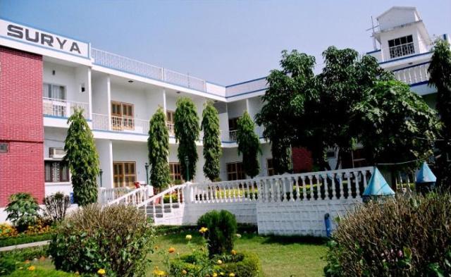 Hotel Surya Khajuraho Ngoại thất bức ảnh
